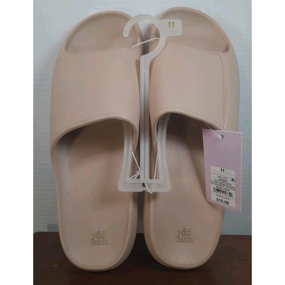 Wild Fable Slides Sandals Women Size 11 Or Mens Size 9.5 Ran Robbie Slip On Pool